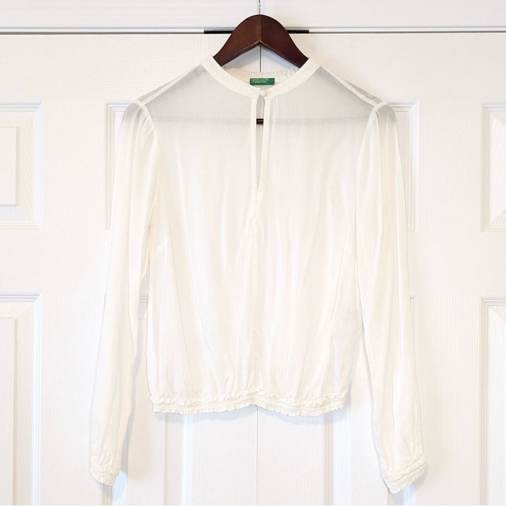 United Colors of Benetton Made in India Size XS White Keyhole Blouse 100% Modal
